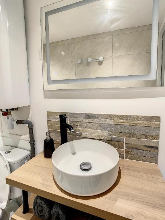 Appartement Grand Gare Confort Wifi Netflix 2pers *